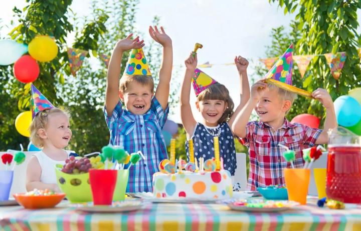 Private Park: Celebrate your child's birthday amidst nature's beauty with picnic tables and colorful balloons!